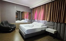 Hotel House